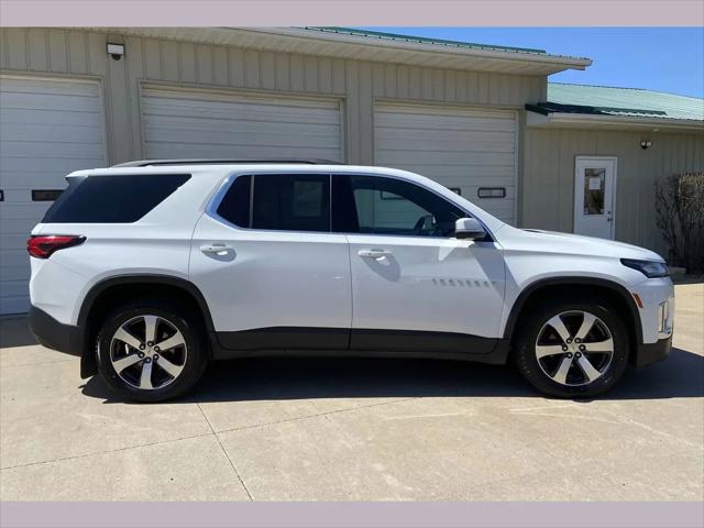 2023 Chevrolet Traverse AWD LT Leather