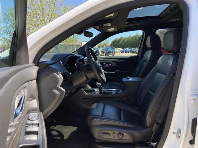 2023 Chevrolet Traverse AWD LT Leather