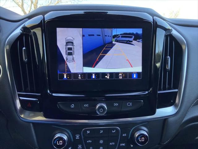 2023 Chevrolet Traverse AWD LT Leather