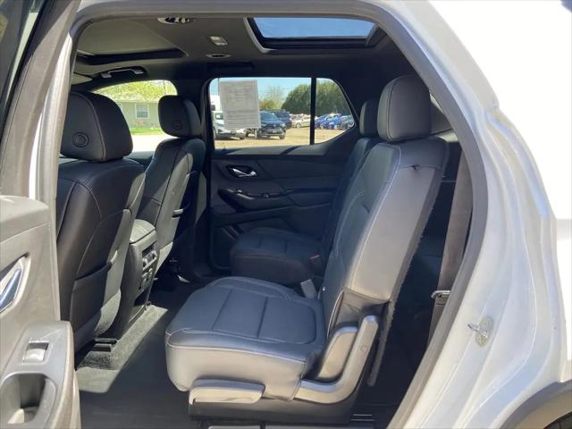 2023 Chevrolet Traverse AWD LT Leather