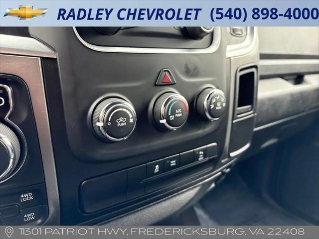 2024 Ram 1500 Classic Warlock Crew Cab 4x4 5'7" Box