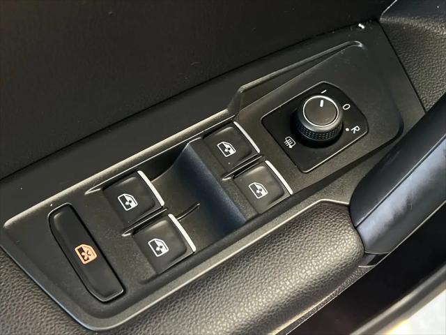 2019 Volkswagen Tiguan 2.0T SE