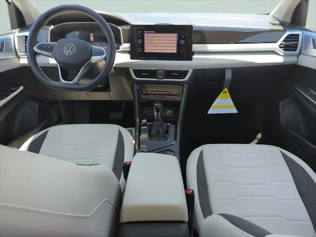 2026 Volkswagen Taos SE