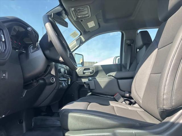 2026 Chevrolet Silverado 3500HD Crew Cab, Long Bed, WT Dual Rear Wheel, RWD