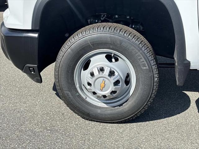 2026 Chevrolet Silverado 3500HD Crew Cab, Long Bed, WT Dual Rear Wheel, RWD