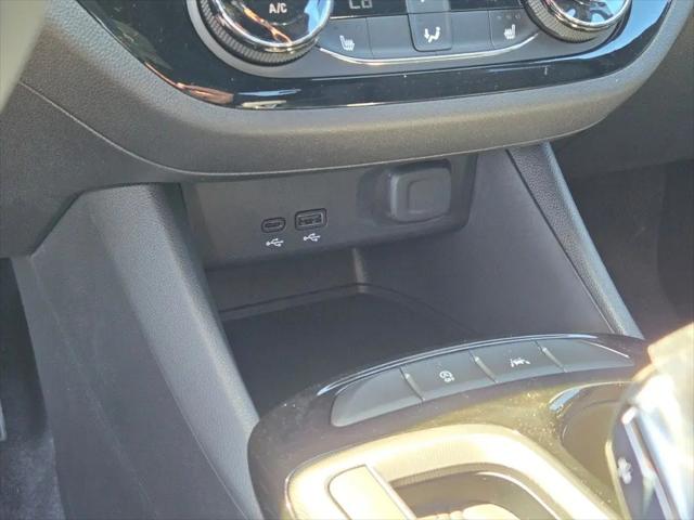 2026 Buick NV Sport Touring FWD