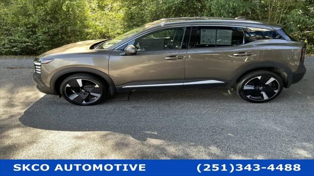 2025 Nissan Kicks SR FWD