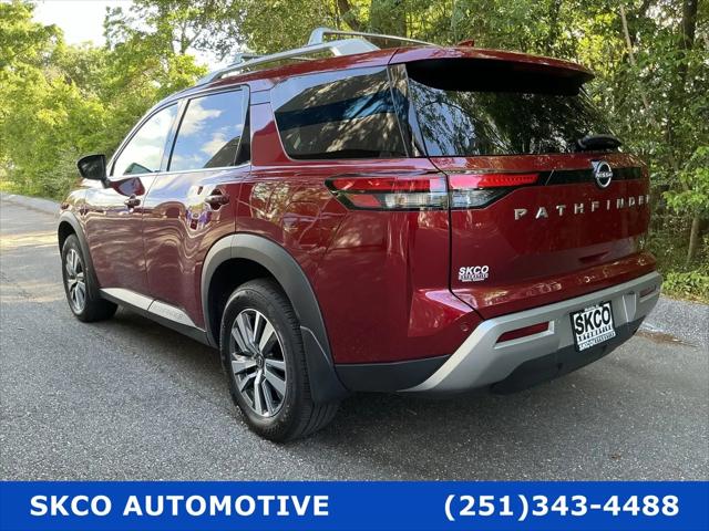2024 Nissan Pathfinder SL FWD