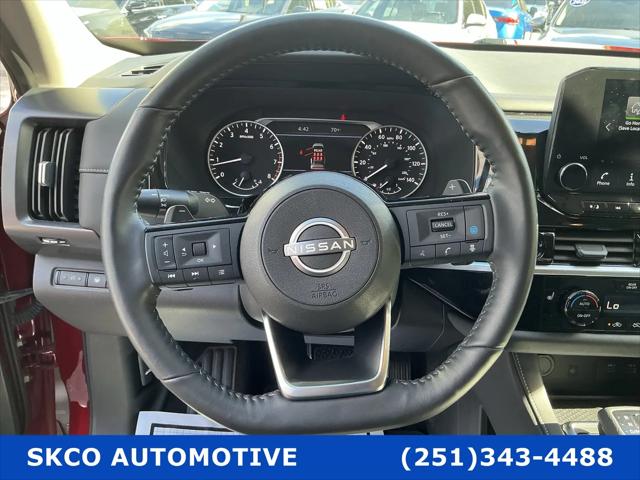 2024 Nissan Pathfinder SL FWD