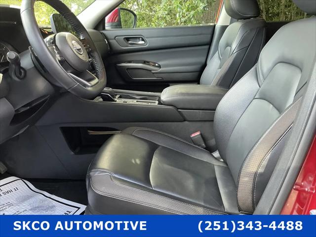 2024 Nissan Pathfinder SL FWD