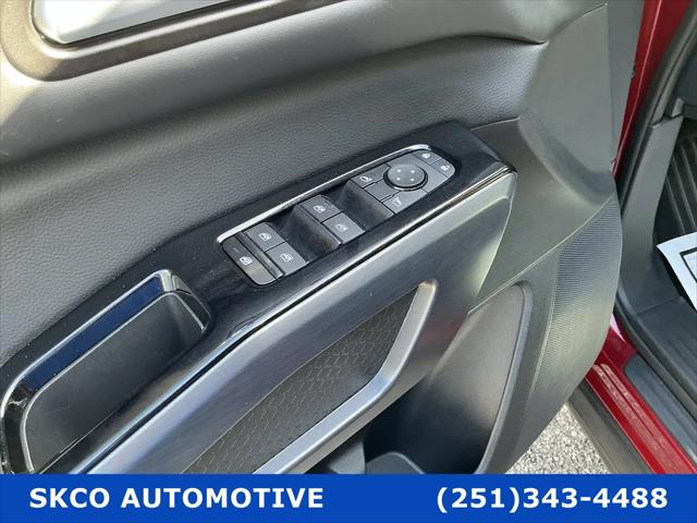 2024 Nissan Pathfinder SL FWD