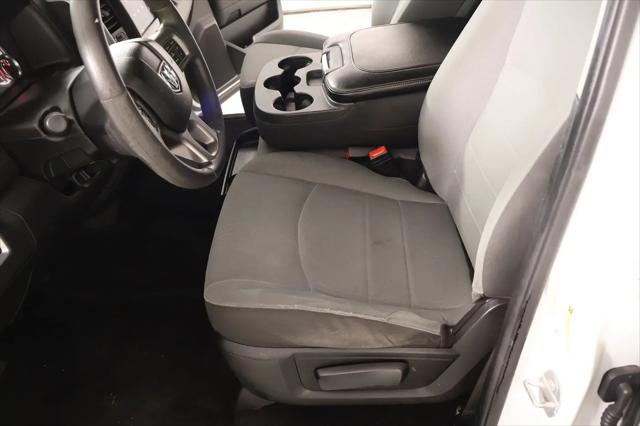 2023 Ram 1500 Classic SLT Crew Cab 4x4 5'7" Box