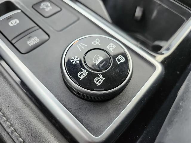 2024 Nissan Pathfinder SL 4WD