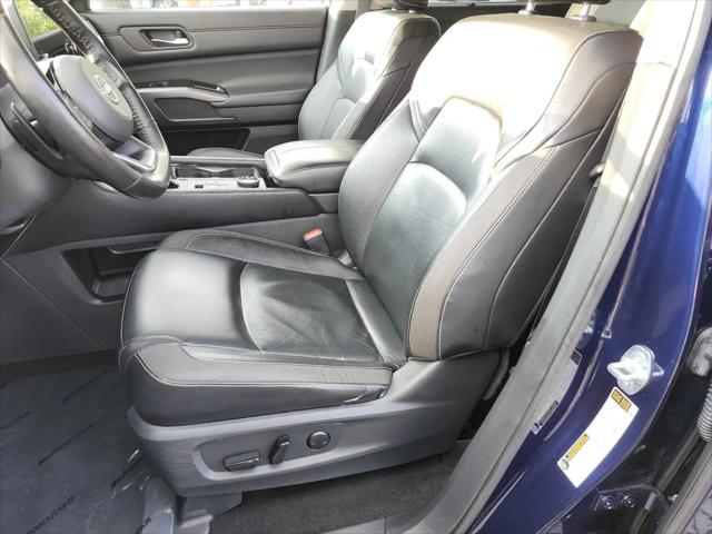 2024 Nissan Pathfinder SL 4WD