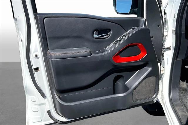 2022 Nissan Frontier Crew Cab PRO-X 4x2