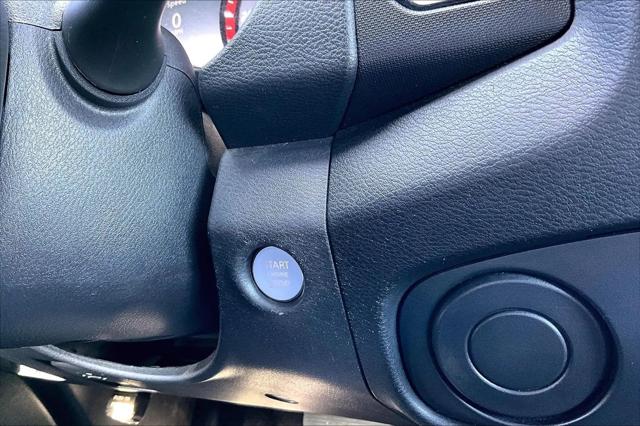 2022 Nissan Frontier Crew Cab PRO-X 4x2
