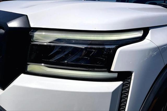 2022 Nissan Frontier Crew Cab PRO-X 4x2
