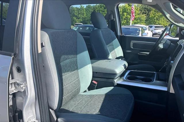 2017 Ram 1500 Big Horn Crew Cab 4x4 5'7" Box