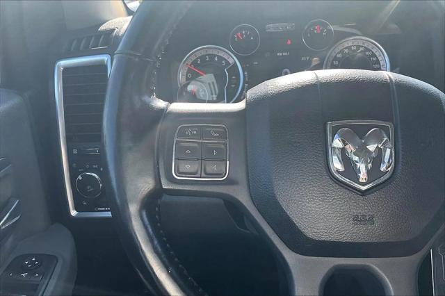 2017 Ram 1500 Big Horn Crew Cab 4x4 5'7" Box