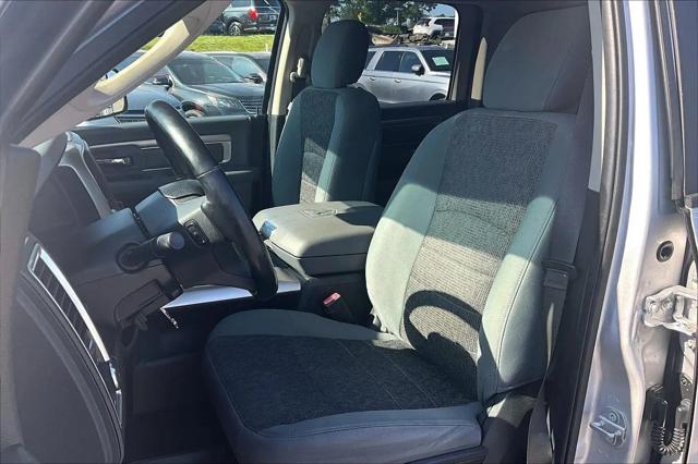 2017 Ram 1500 Big Horn Crew Cab 4x4 5'7" Box