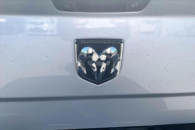 2017 Ram 1500 Big Horn Crew Cab 4x4 5'7" Box