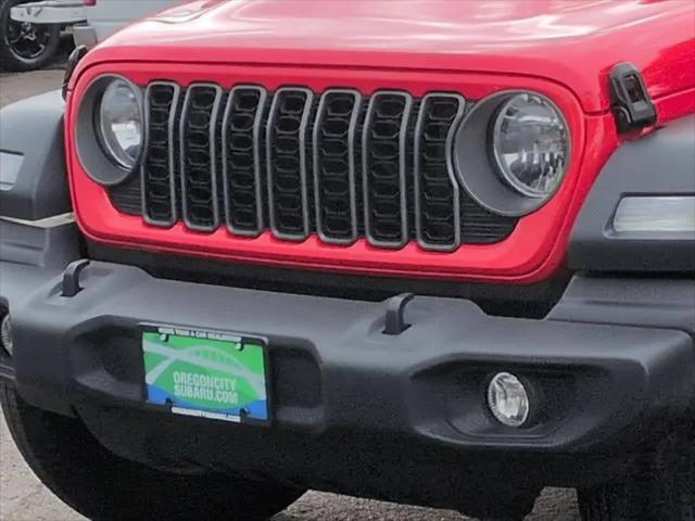 2025 Jeep Wrangler 4-Door Summit 4x4