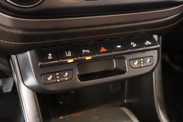 2021 GMC Canyon 4WD Crew Cab Short Box AT4 - Leather
