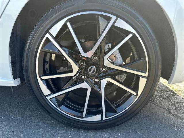 2024 Nissan Sentra SR Xtronic CVT