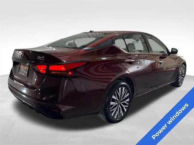 2025 Nissan Altima SV FWD