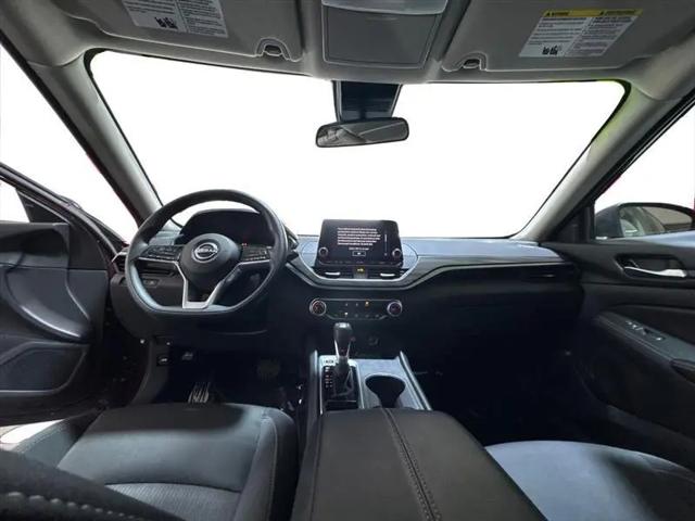 2025 Nissan Altima SV FWD