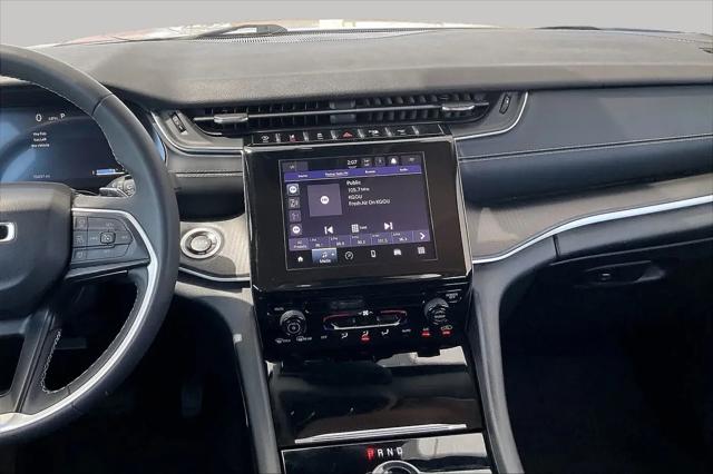 2023 Jeep Grand Cherokee L Laredo 4x4