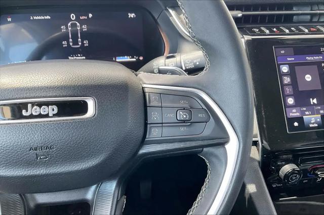 2023 Jeep Grand Cherokee L Laredo 4x4