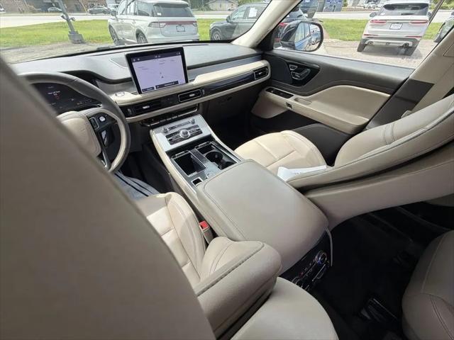 2023 Lincoln Aviator Standard