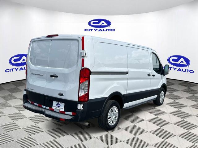 2022 Ford Transit Cargo Van Base