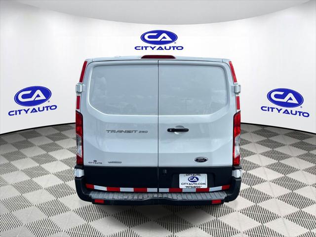 2022 Ford Transit Cargo Van Base