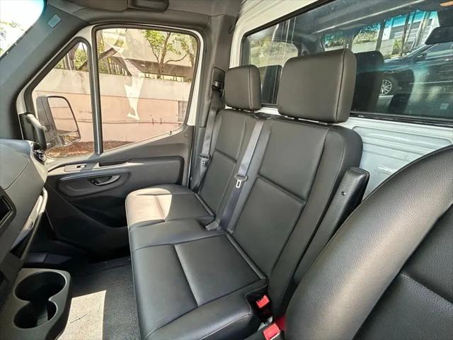2021 Mercedes-Benz Sprinter 4500 Chassis Standard Roof V6