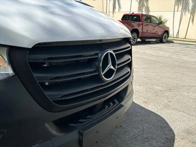 2021 Mercedes-Benz Sprinter 4500 Chassis Standard Roof V6
