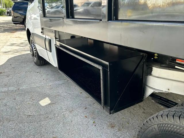 2021 Mercedes-Benz Sprinter 4500 Chassis Standard Roof V6