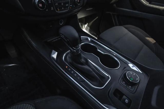 2022 Chevrolet Traverse AWD LT Cloth