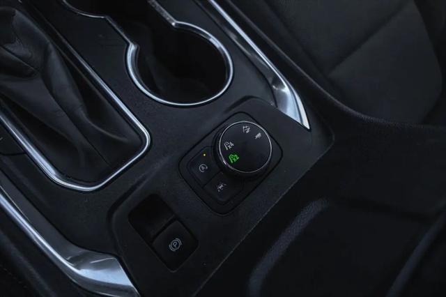2022 Chevrolet Traverse AWD LT Cloth