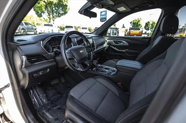 2022 Chevrolet Traverse AWD LT Cloth