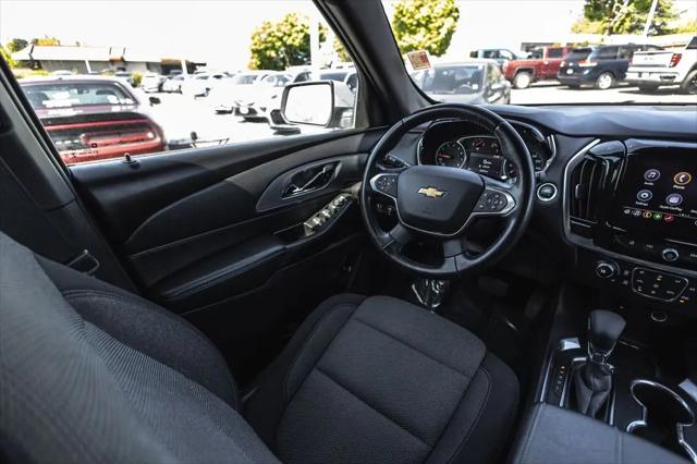2022 Chevrolet Traverse AWD LT Cloth