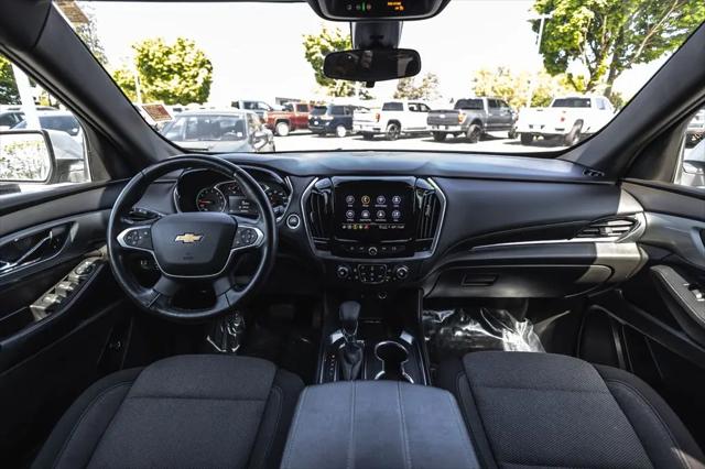 2022 Chevrolet Traverse AWD LT Cloth