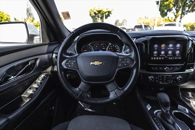 2022 Chevrolet Traverse AWD LT Cloth
