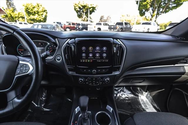 2022 Chevrolet Traverse AWD LT Cloth