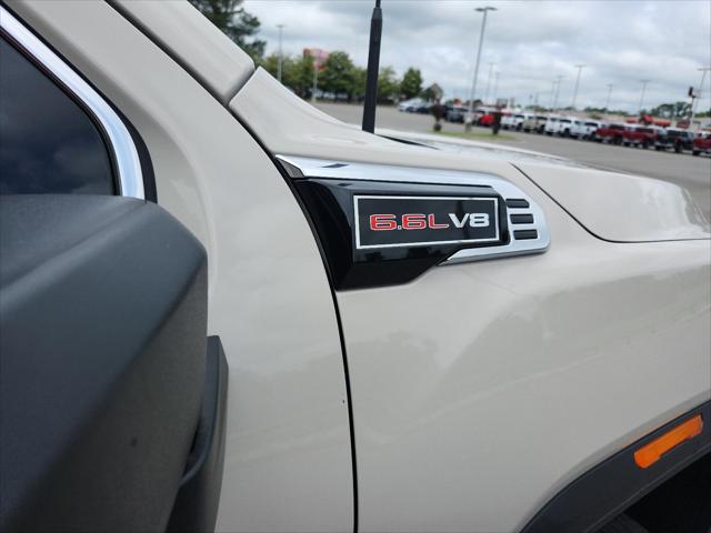 2026 GMC Sierra 2500HD Crew Cab, Standard Bed, SLE, 4WD