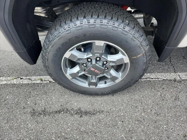 2026 GMC Sierra 2500HD Crew Cab, Standard Bed, SLE, 4WD