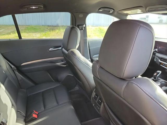 2024 Cadillac XT4 AWD Premium Luxury