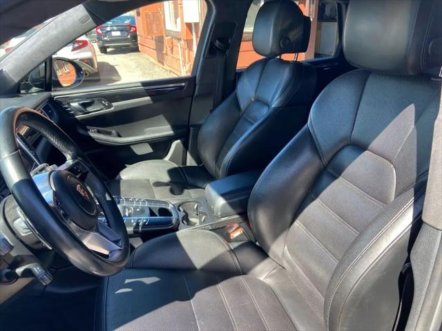 2015 Porsche Macan Turbo