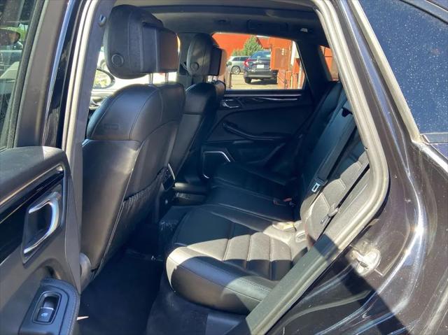 2015 Porsche Macan Turbo